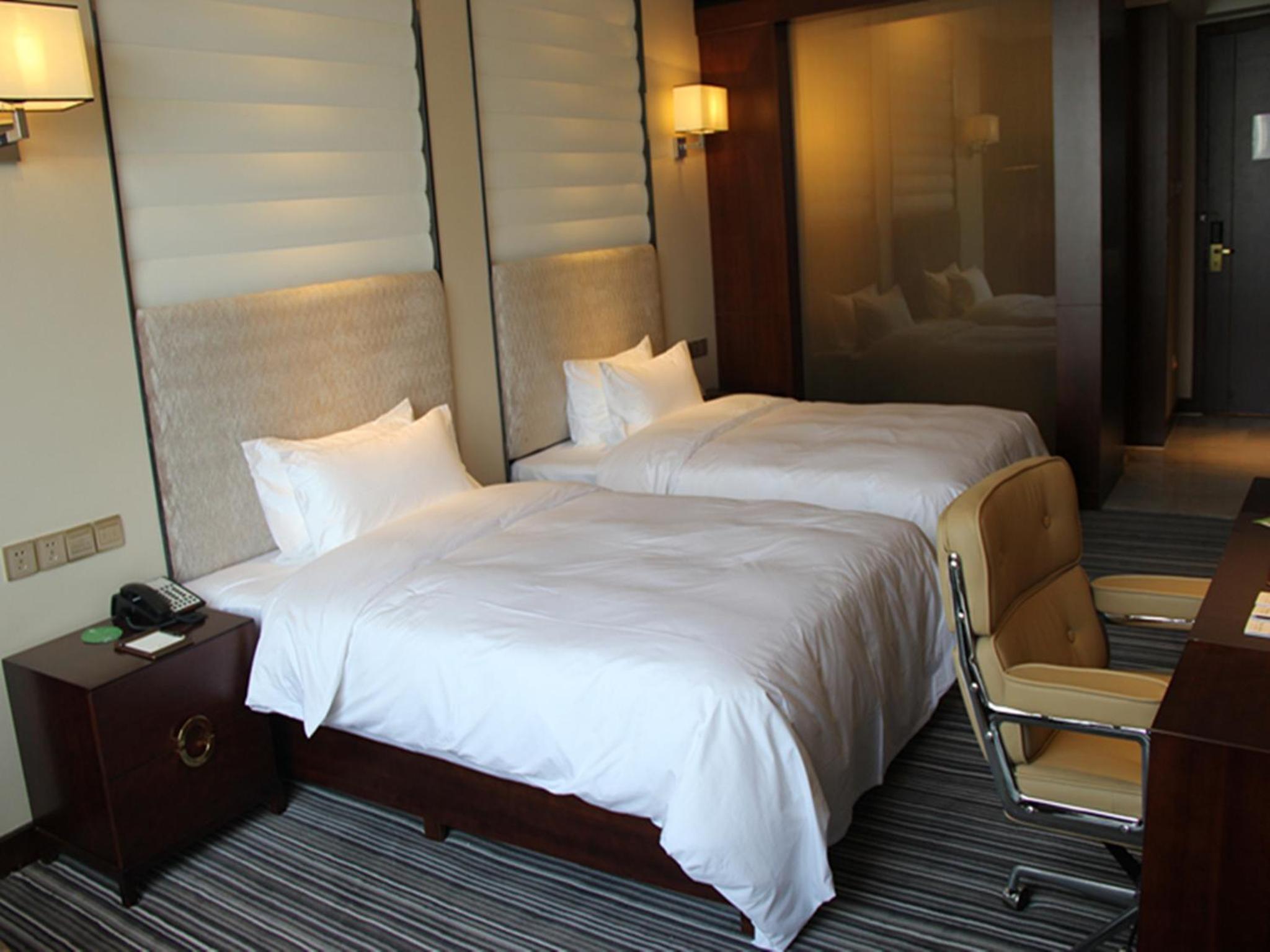 Фото Chongqing Sport Hotel