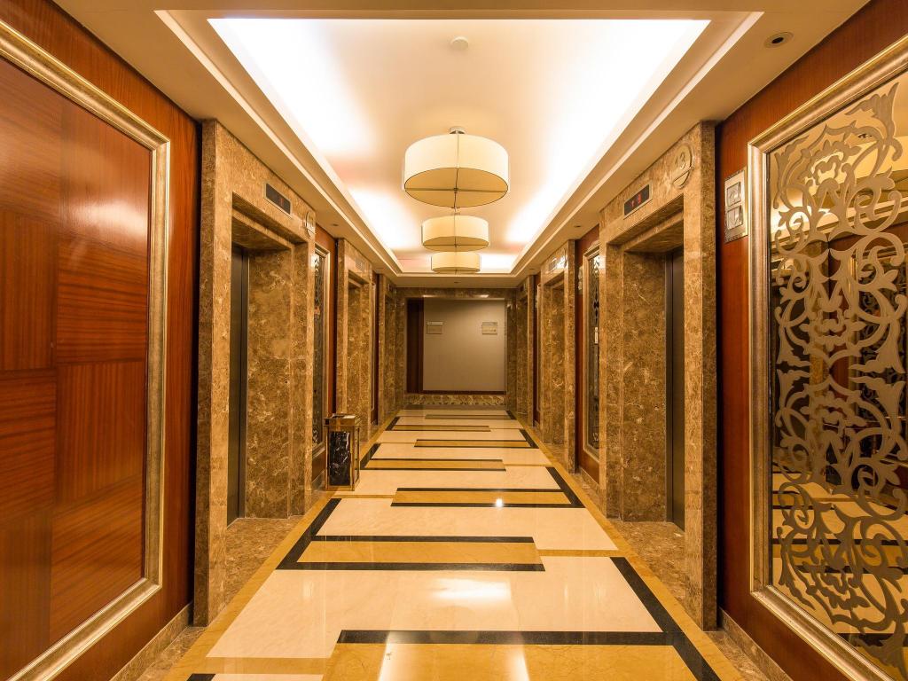 Фото China Palace Hotel