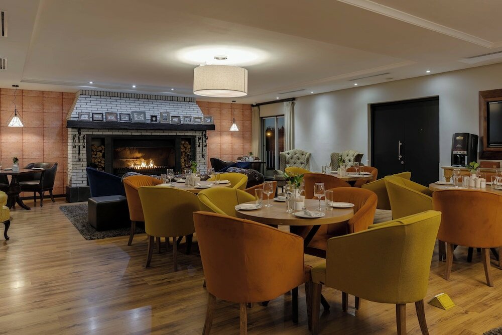 Фото Protea Hotel by Marriott Cape Town Durbanville