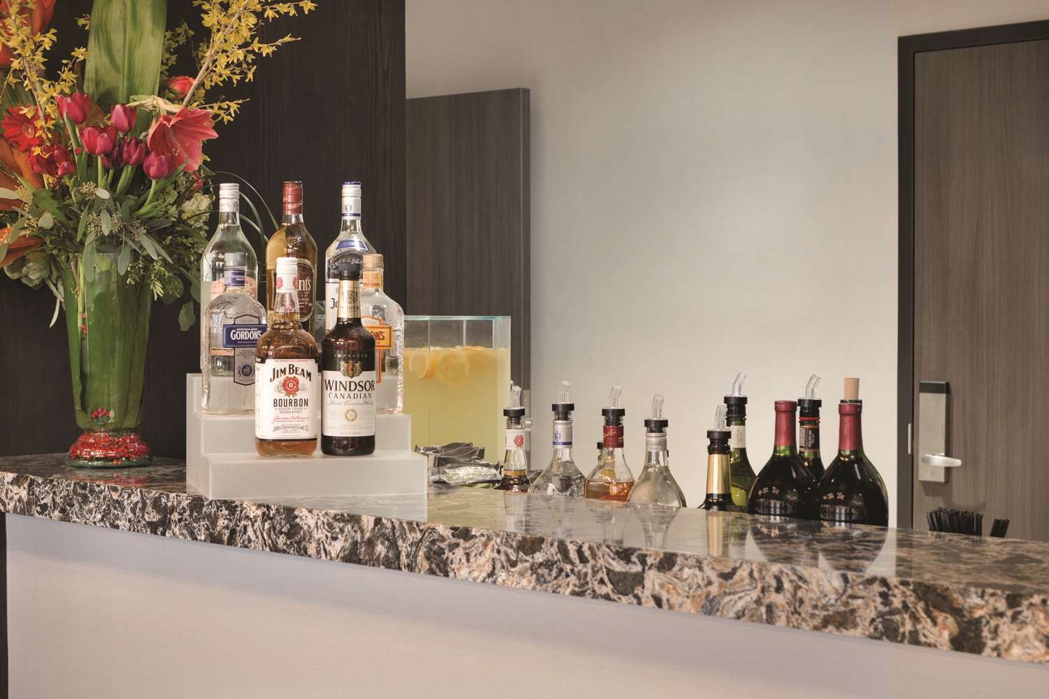 Фото Embassy Suites by Hilton Pittsburgh Downtown