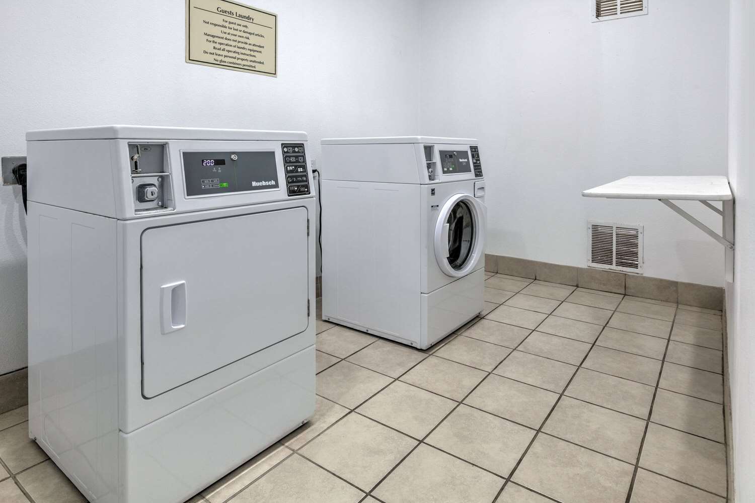 Фото La Quinta Inn & Suites by Wyndham Decatur