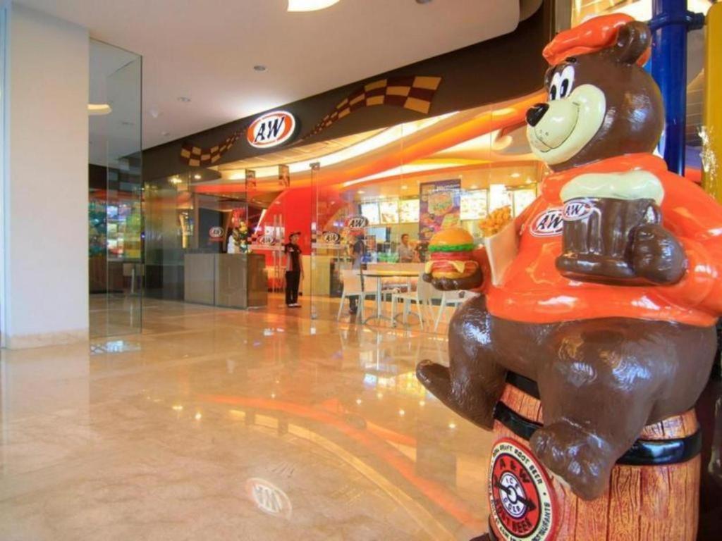Фото Hotel 61 Medan