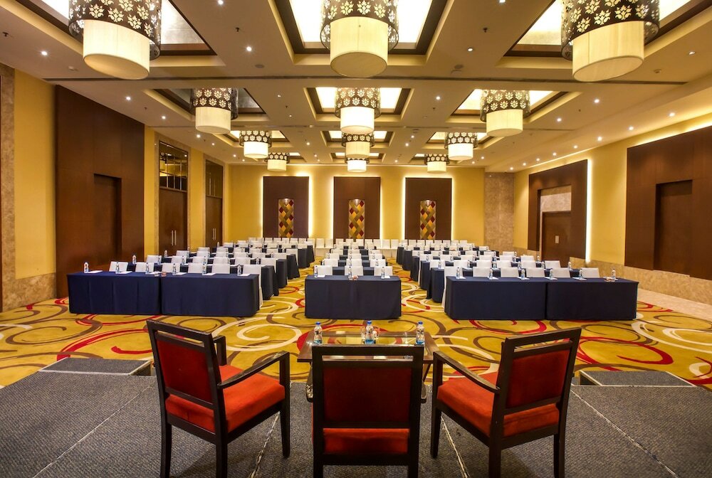 Фото Radisson Blu Hotel Chennai City Centre