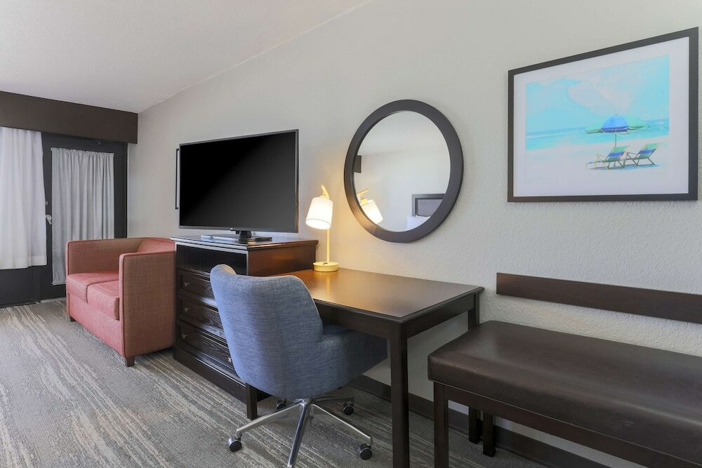 Фото Hampton Inn Fort Walton Beach