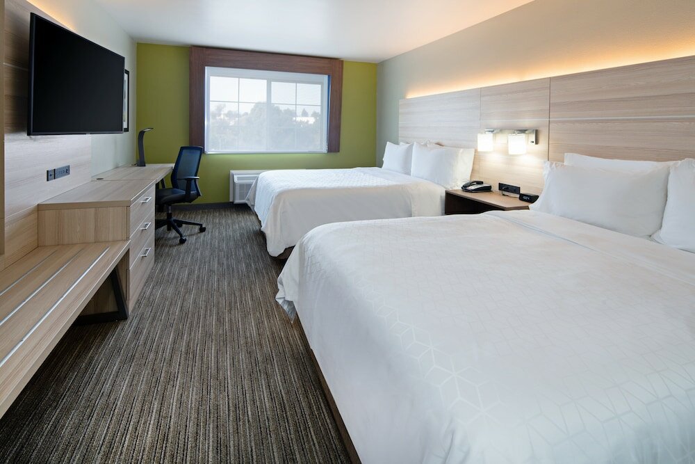 Фото Holiday Inn Express Suites Watsonville, an Ihg Hotel