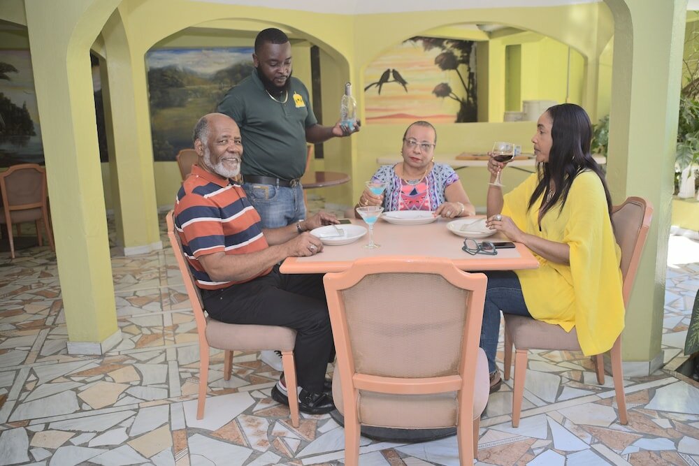 Фото Pavillon des Receptions & Hotel