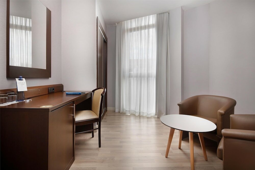 Фото Hotel Hcc Taber