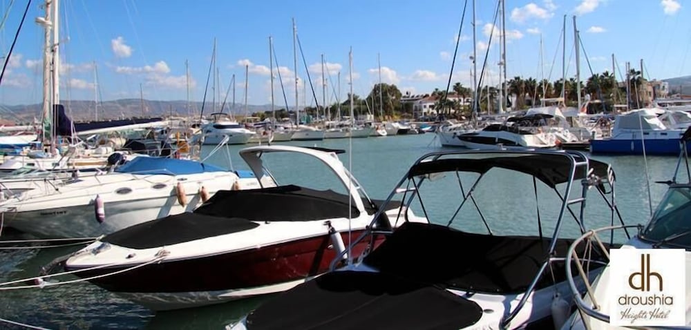 Фото Droushia Heights