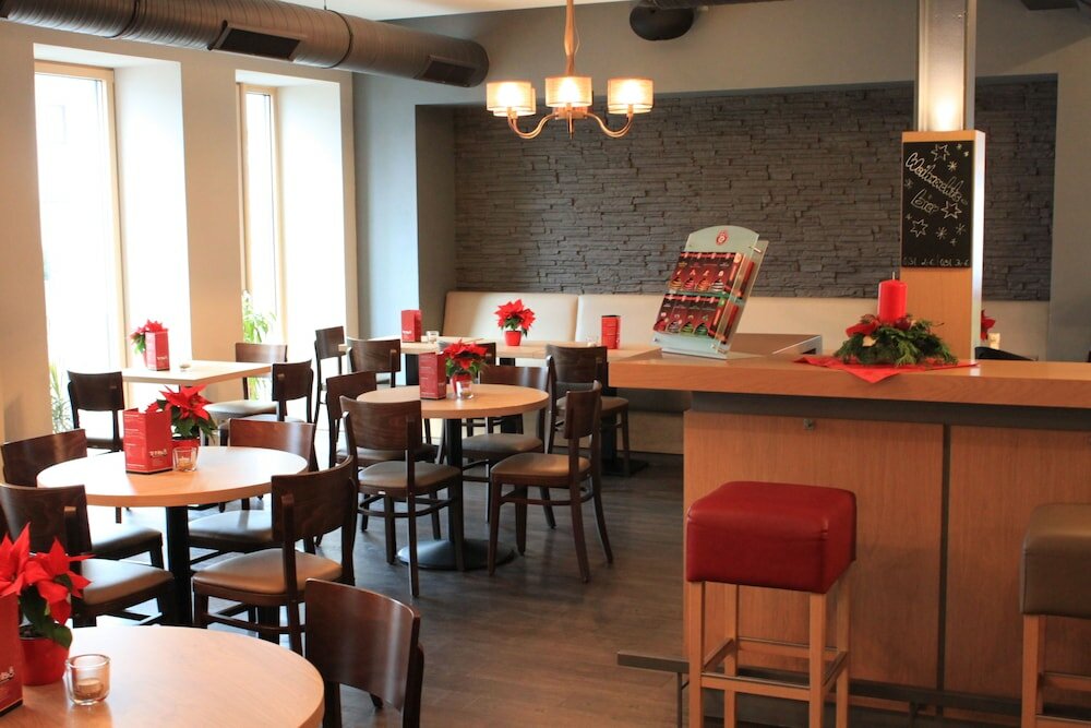 Фото Troll's Brauhaus Hotel