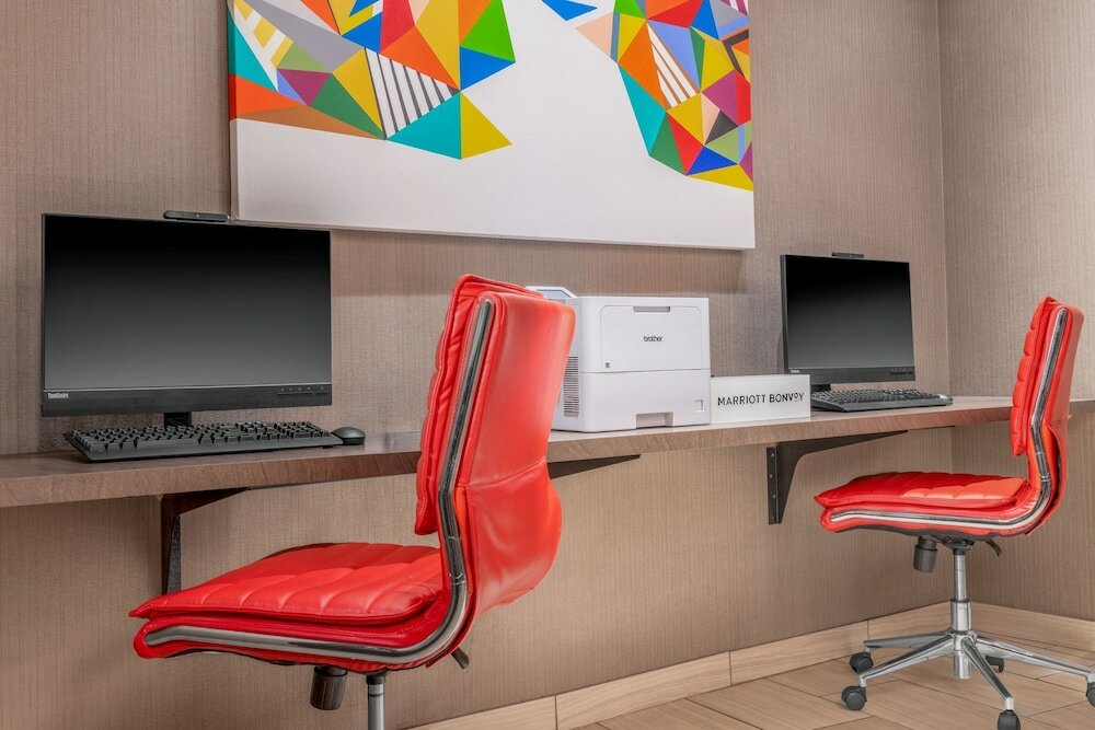 Фото Courtyard by Marriott St. Louis Downtown/Convention Center