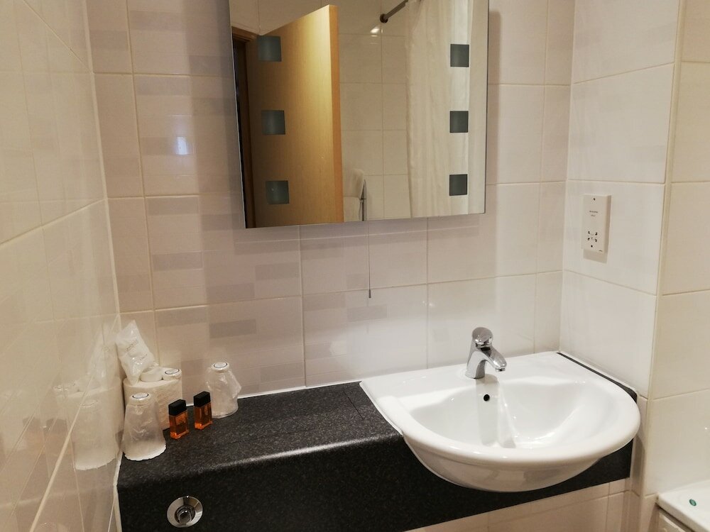 Фото The Corn Mill Lodge Hotel