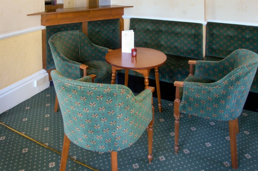 Фото New Westcliff Hotel