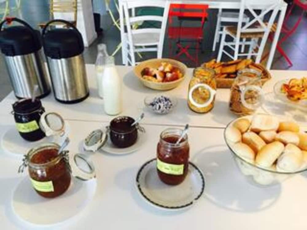 Фото Meet Gardalake Hostel