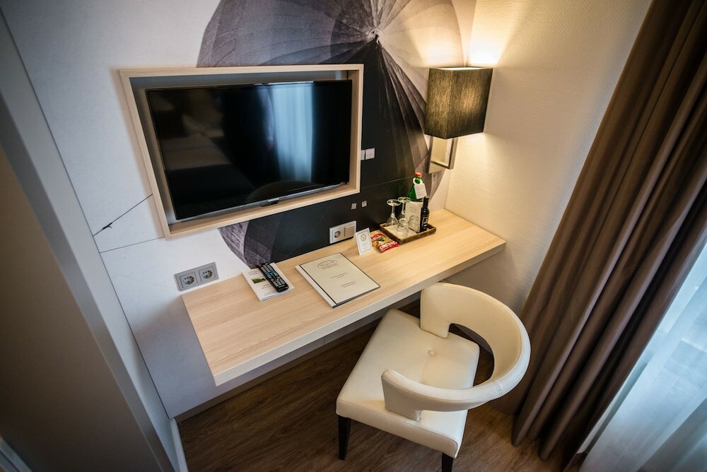 Фото Hotel Zum Zeppelin