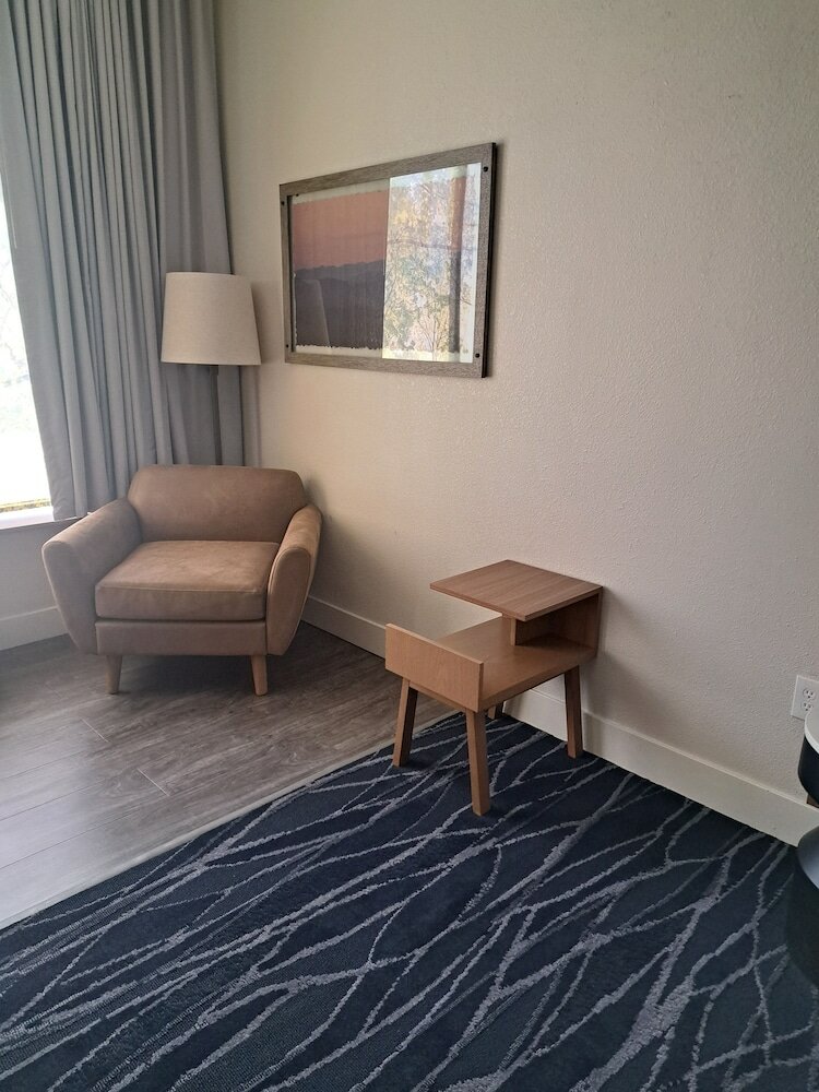 Фото Fairfield Inn & Suites by Marriott Columbia Downtown