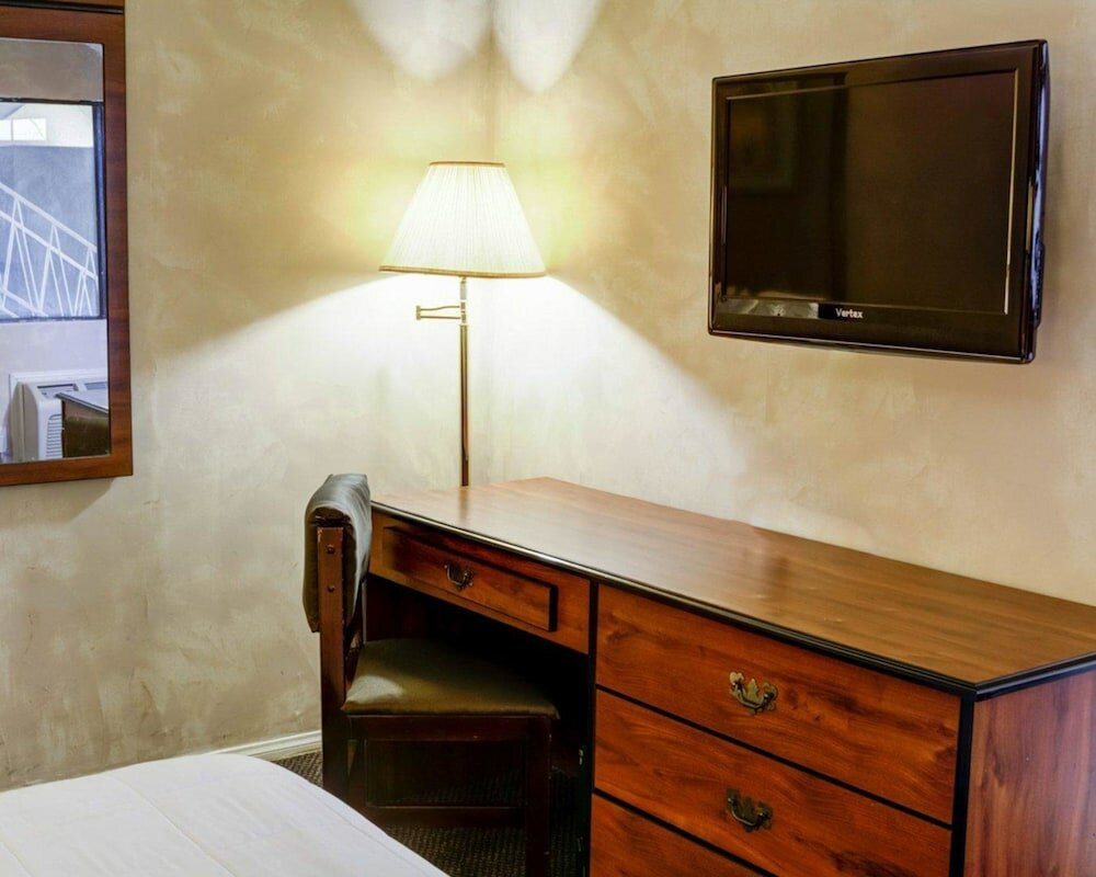 Фото Rodeway Inn near Venice Beach