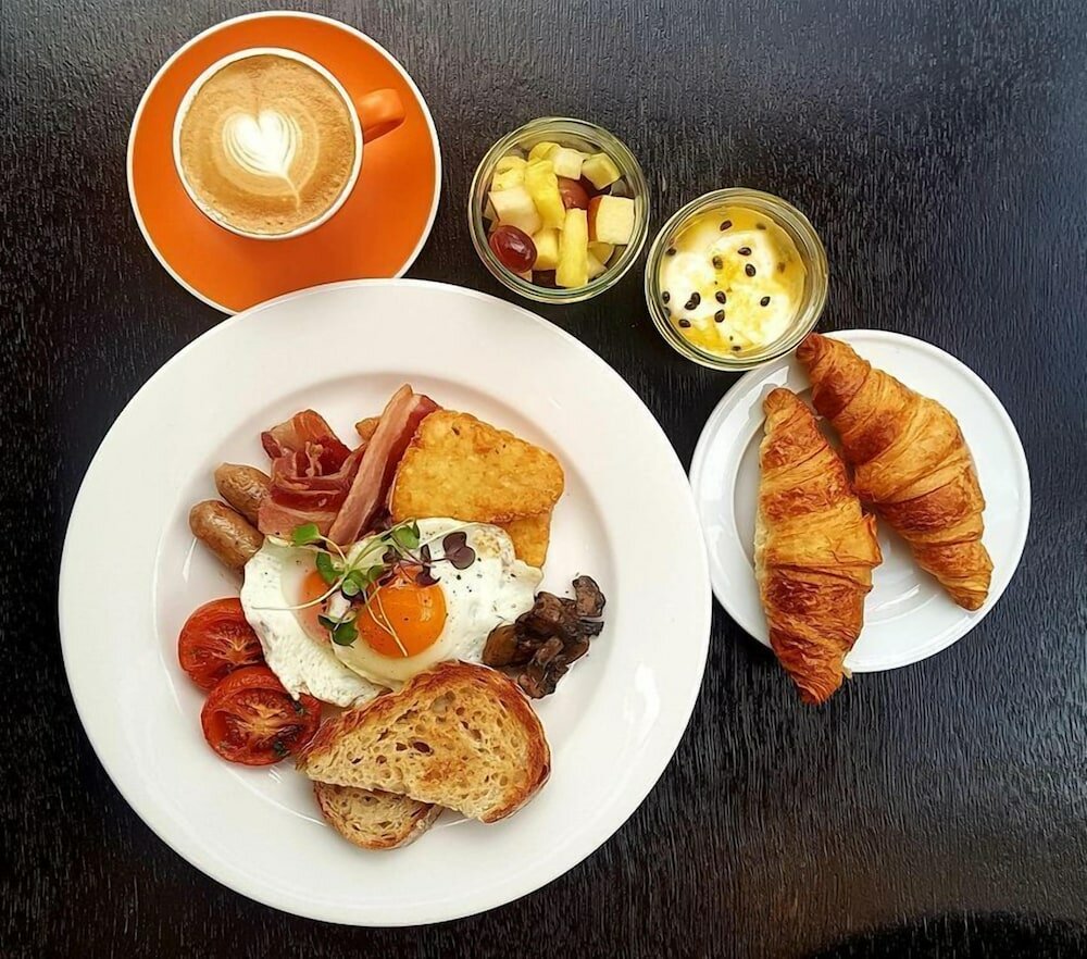 Фото Novotel Queenstown Lakeside