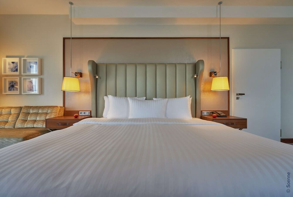 Фото Dorint Hotel Bonn