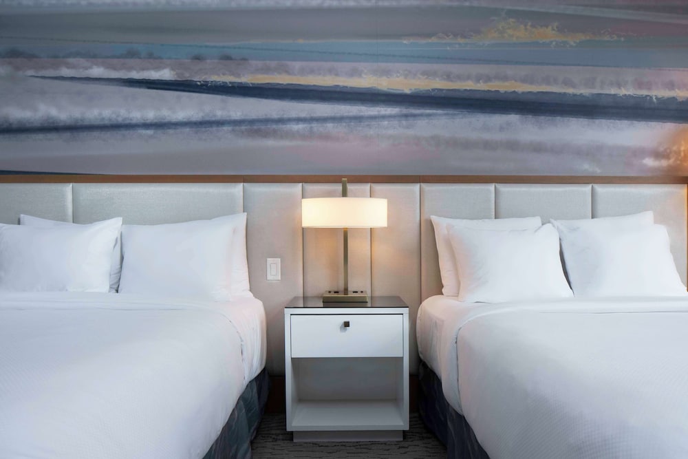 Фото Loews Minneapolis Hotel