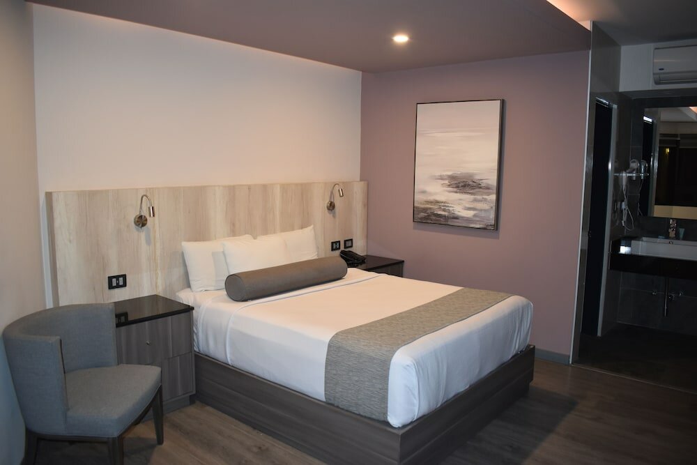 Фото Hotel Frontiere