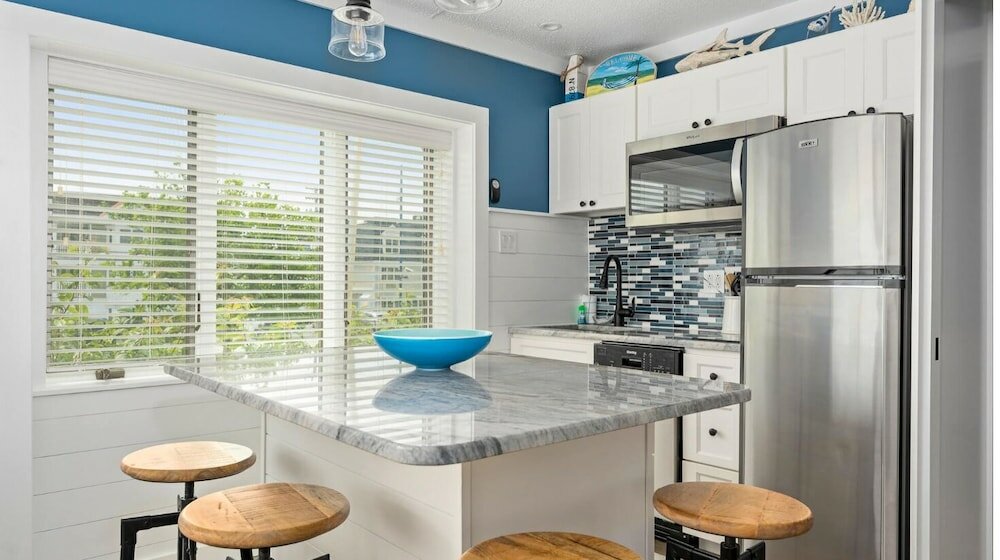 Фото Beachcomber Resort