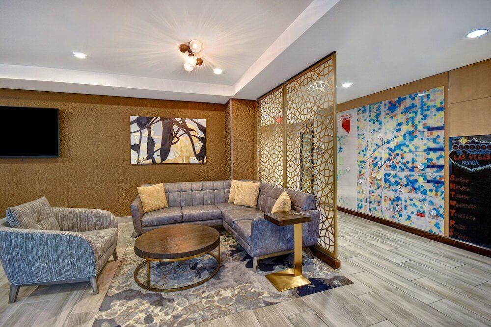 Фото TownePlace Suites by Marriott Las Vegas Airport South