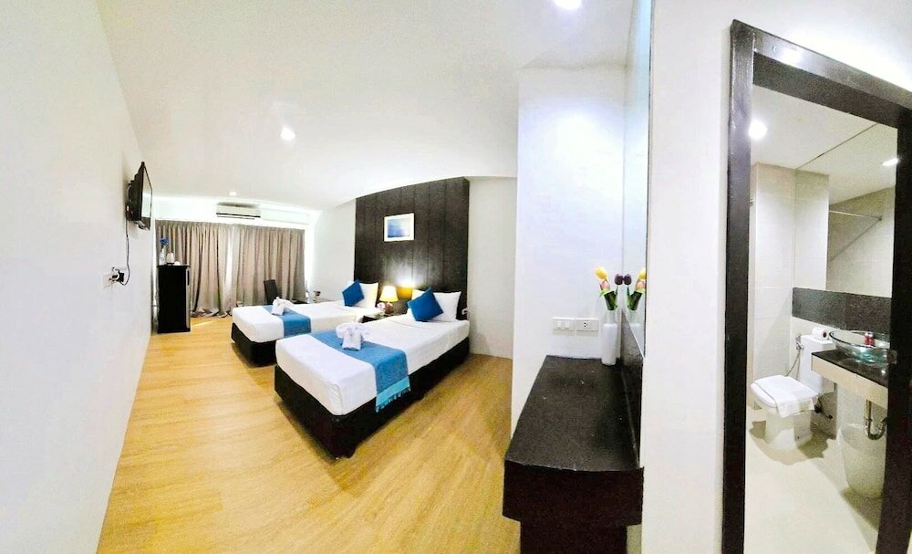 Фото RedDoorz I Talay Resort