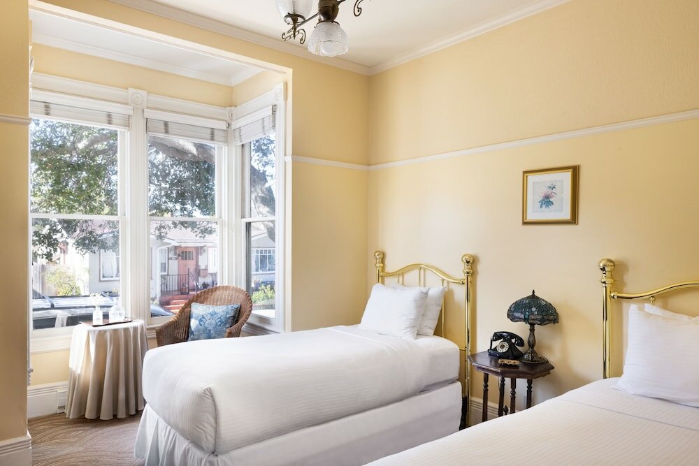 Фото Centrella Inn