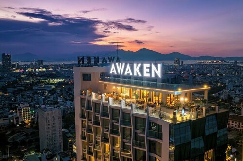 Гостиница Awaken Danang Hotel в Дананге