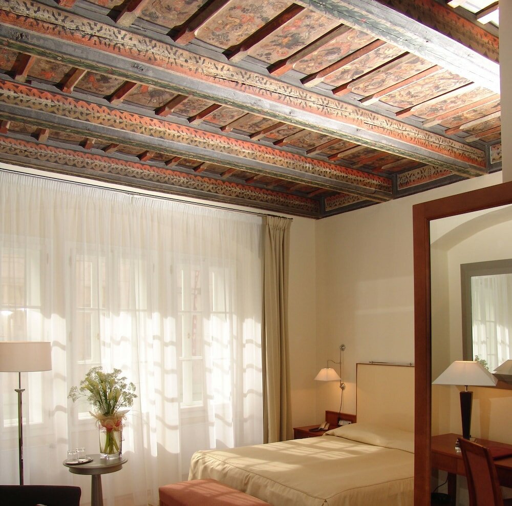 Фото The Golden Wheel