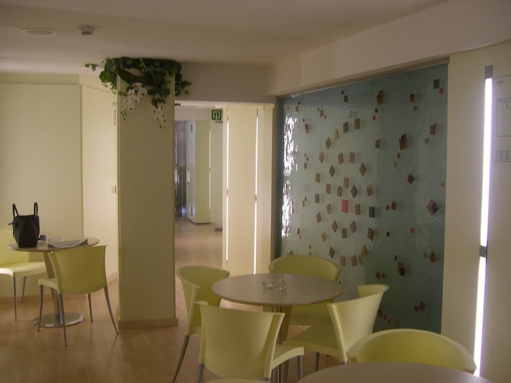 Фото Evenia President Hotel