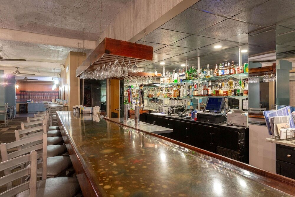 Фото Ramada Plaza by Wyndham Virginia Beach