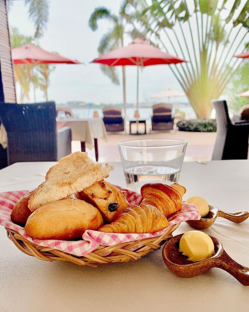 Фото The Island Lodge