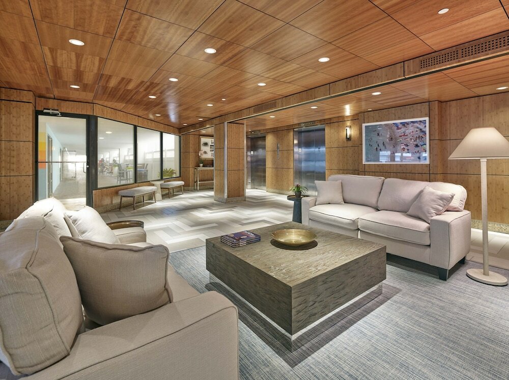 Фото Henlopen Hotel