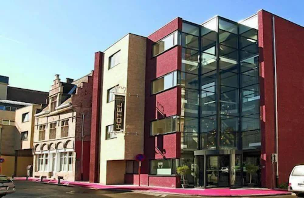 Фото Ghent River Hotel