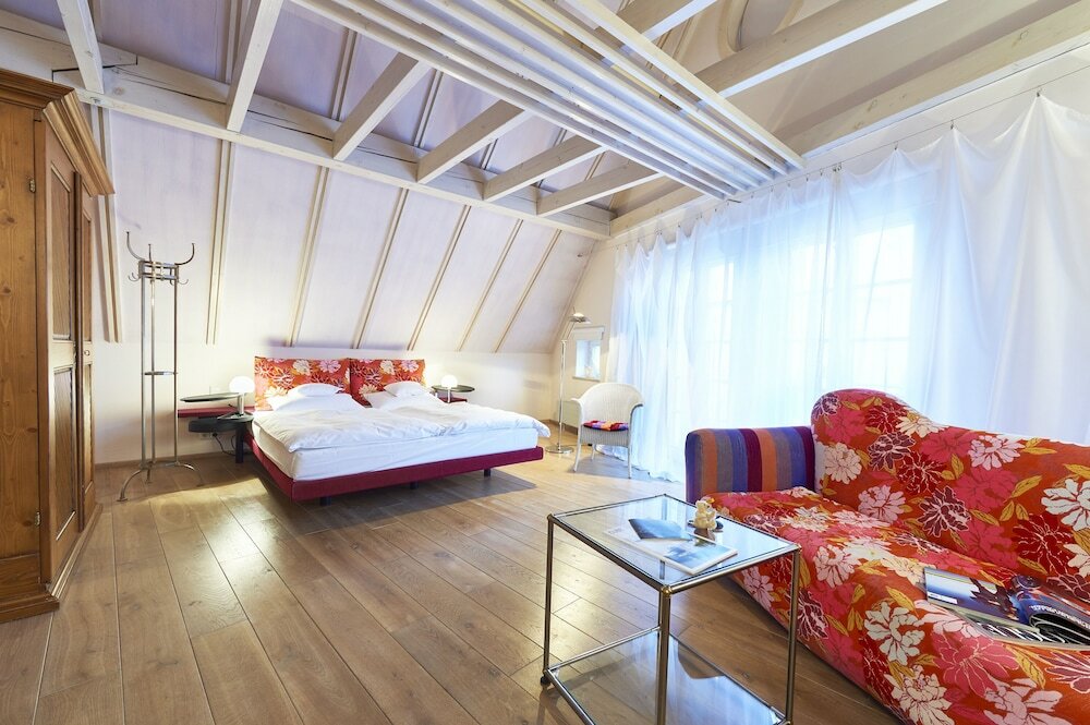 Фото Hotel Schwanen Metzingen