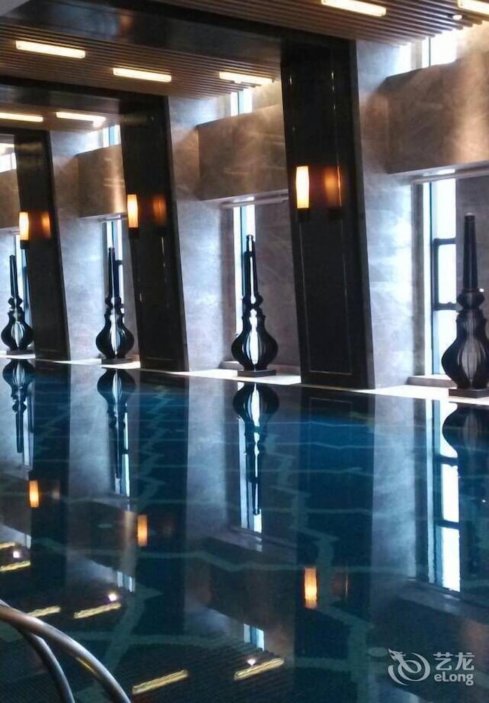 Фото Nanjing Wanda Realm Hotel