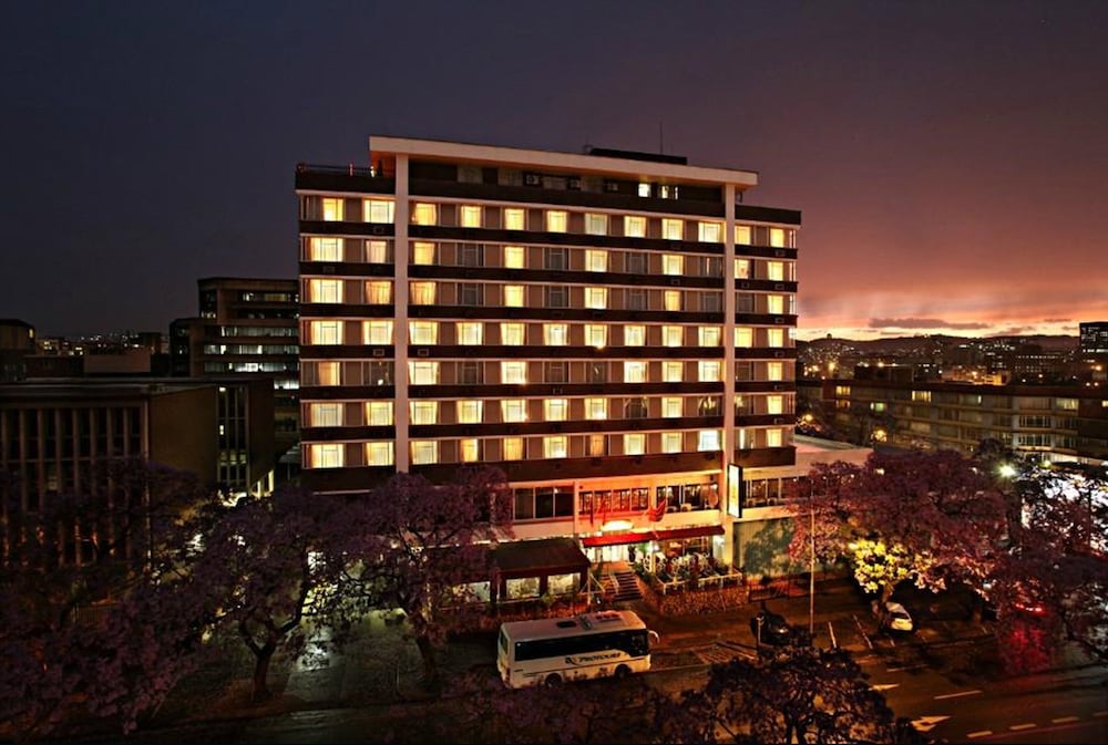 Фото отеля 1