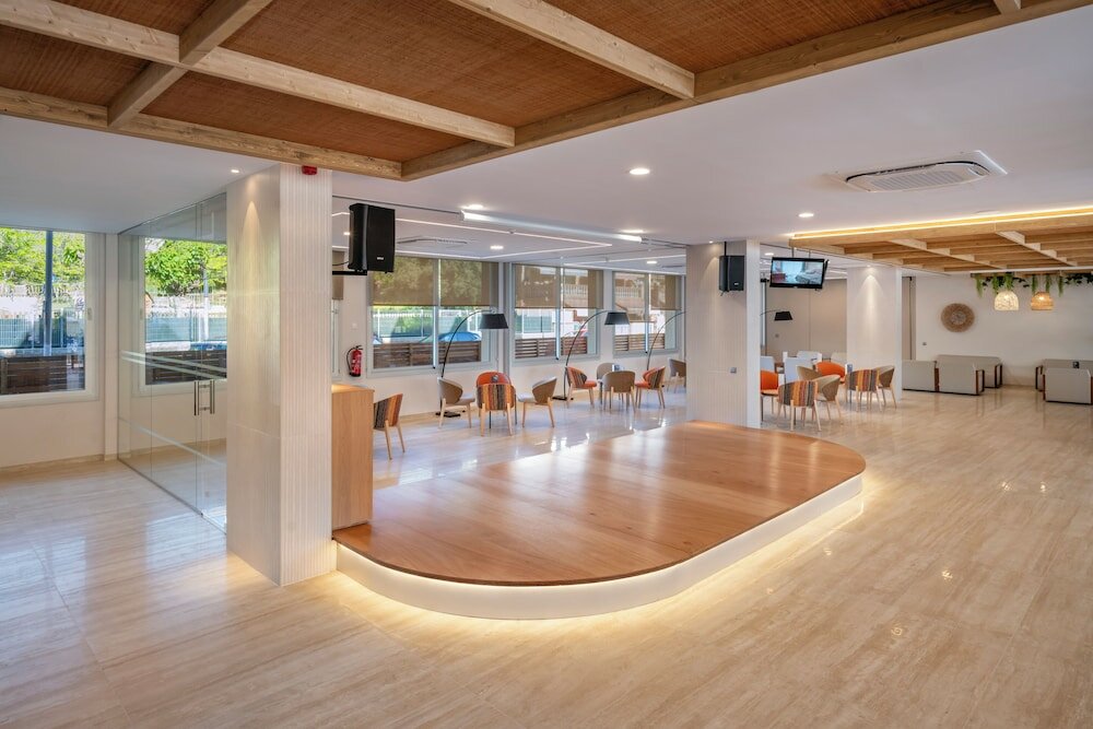 Фото Hotel Ght Oasis Tossa & SPA