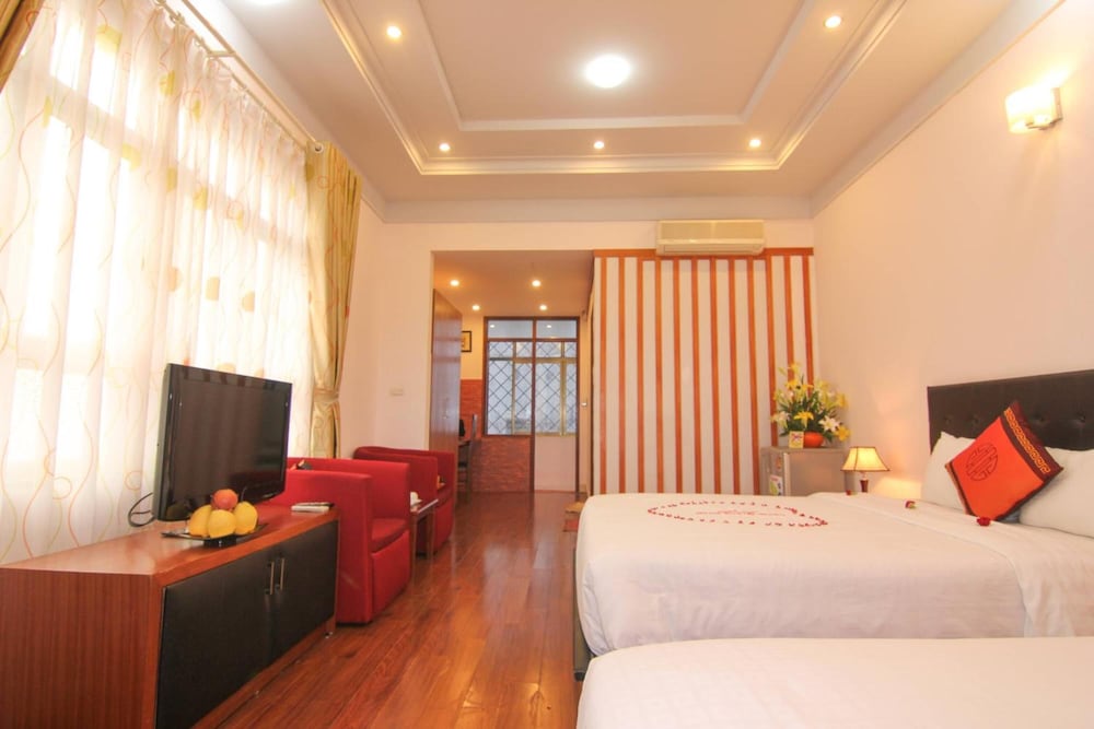 Фото Urban Alley Hotel