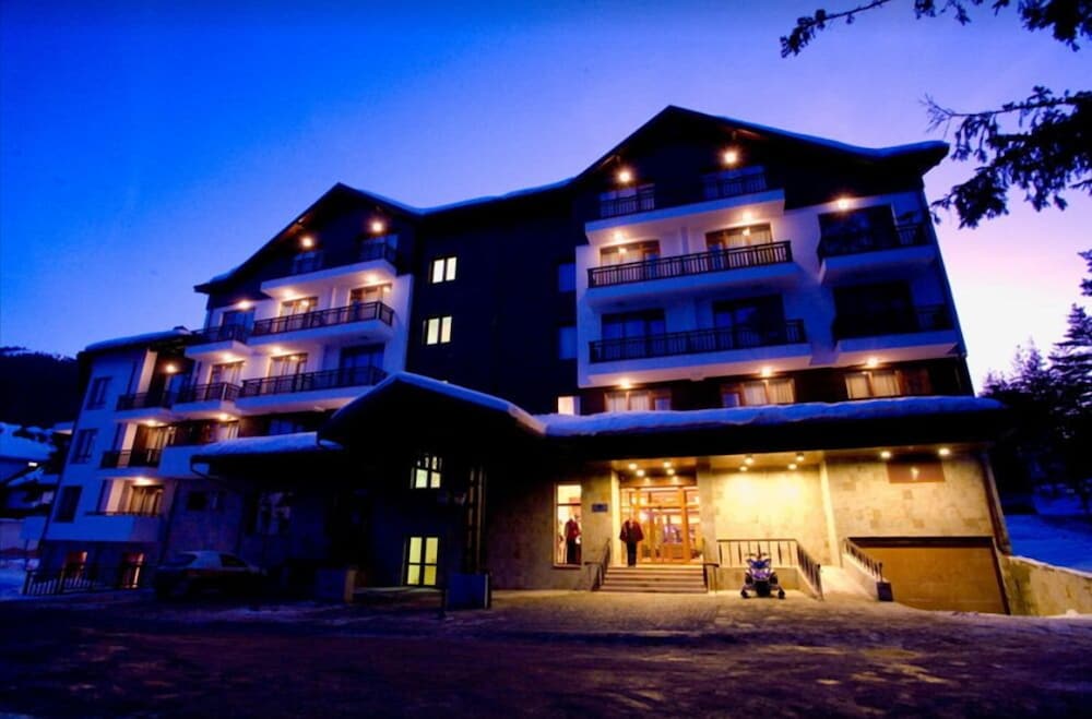 Фото Borovets Hills Resort & SPA