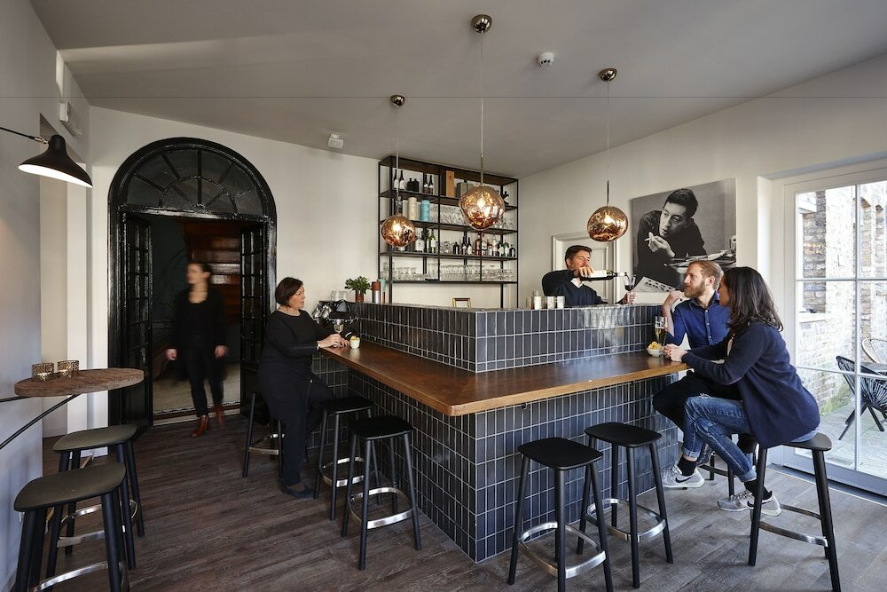 Фото Hotel Monsieur Ernest