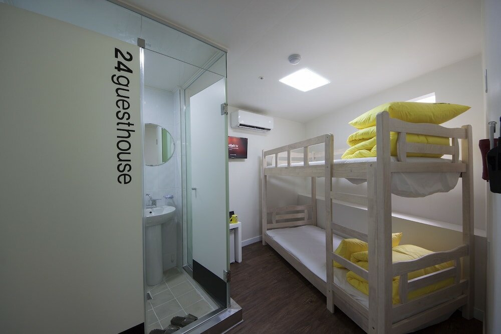 Фото 24 Guesthouse Myeongdong Town