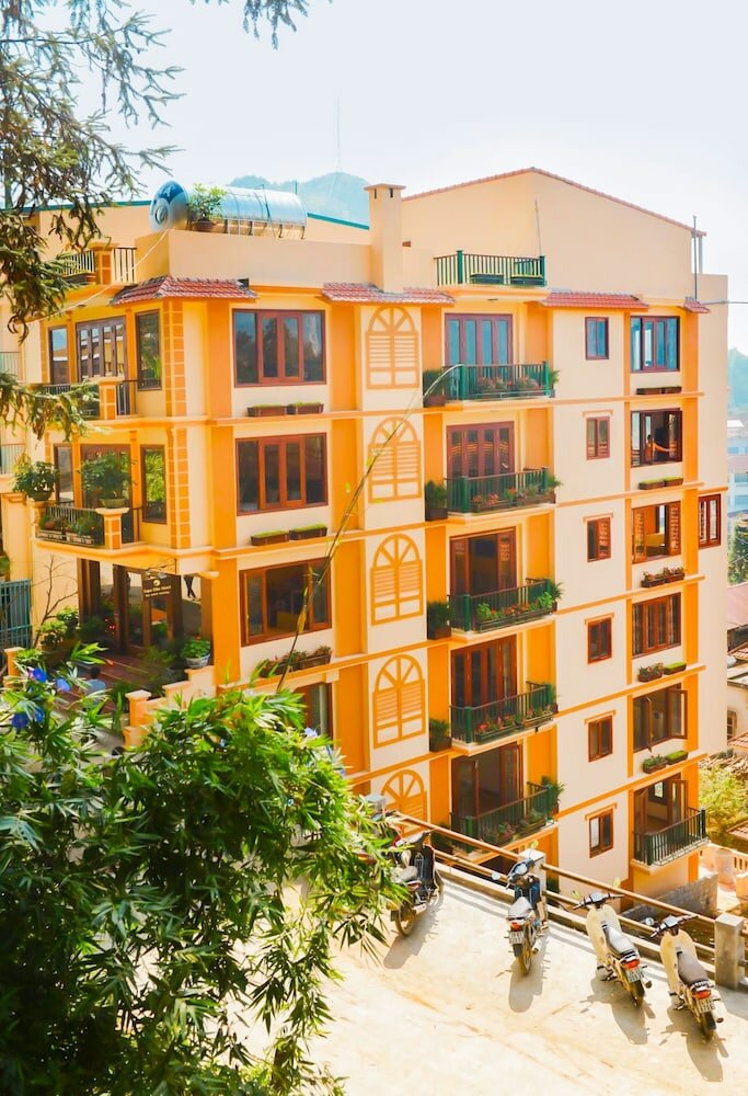 Фото отеля 1