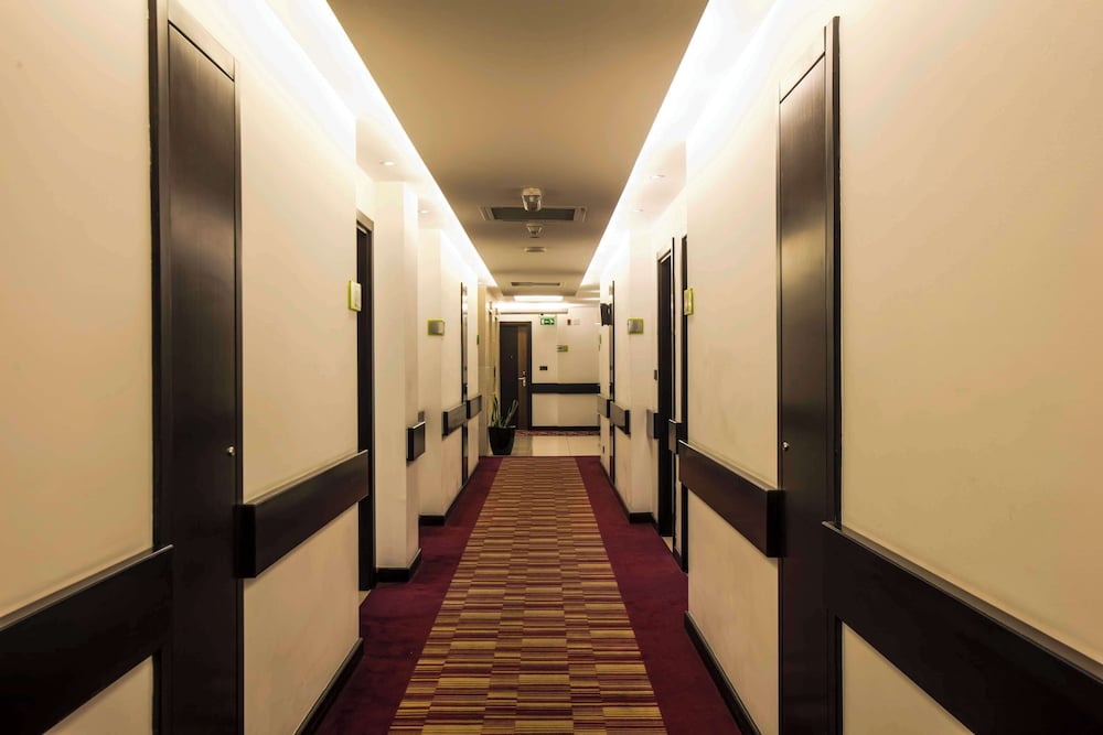 Фото Corp Amman Hotel