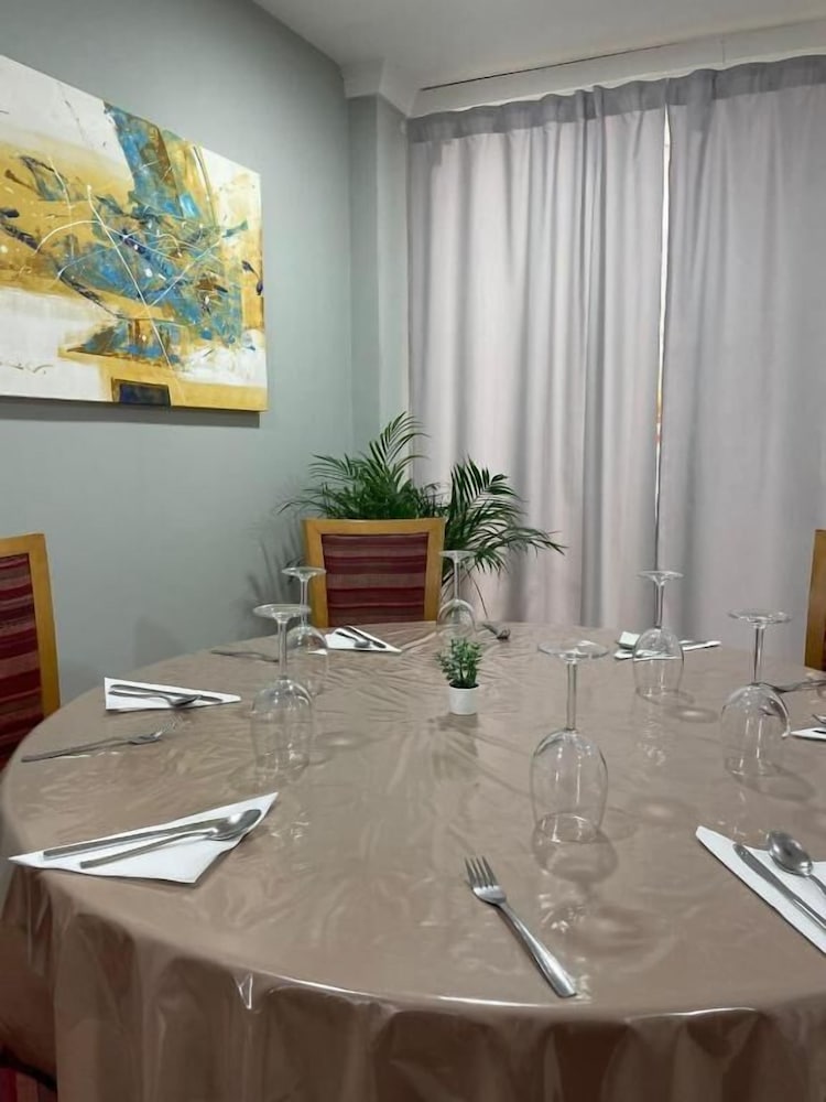 Фото Hotel Trafalgar