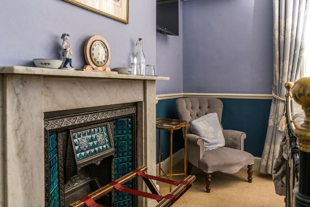 Фото Oldfields House - Bed & Breakfast