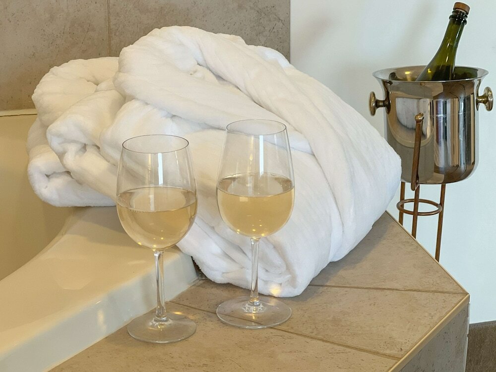 Фото Econo Lodge & Suites Hinton