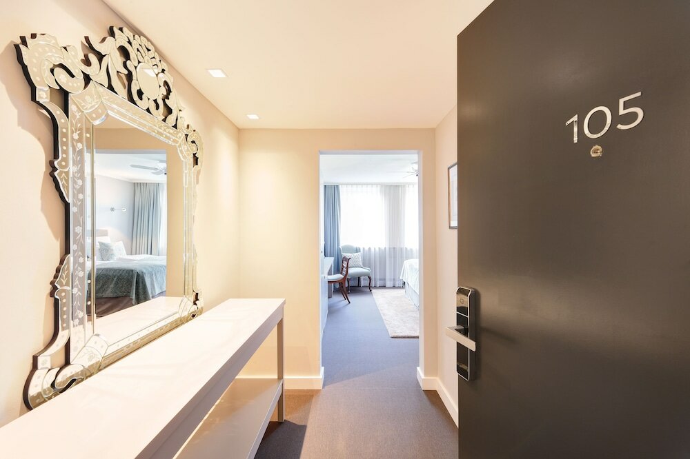 Фото Admiral Hotel