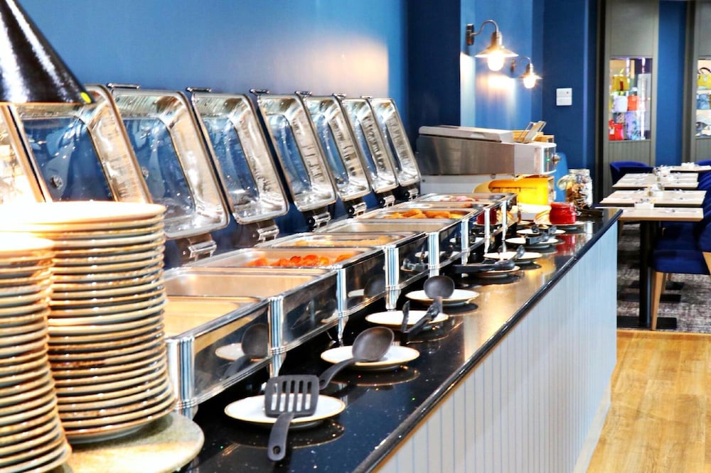 Фото Bournemouth West Cliff Hotel